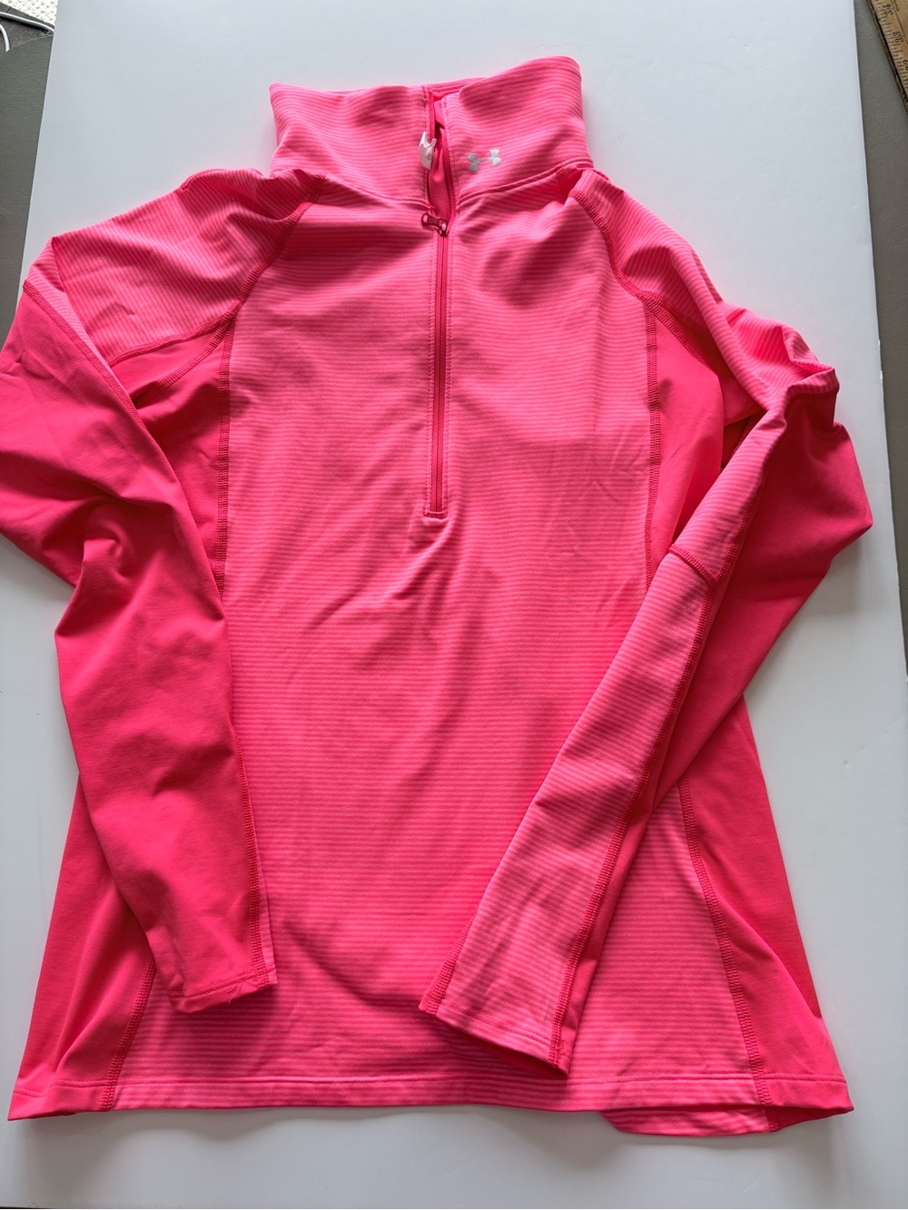 Under Armour Hot Pink 1/4 Zip Performance Top F73